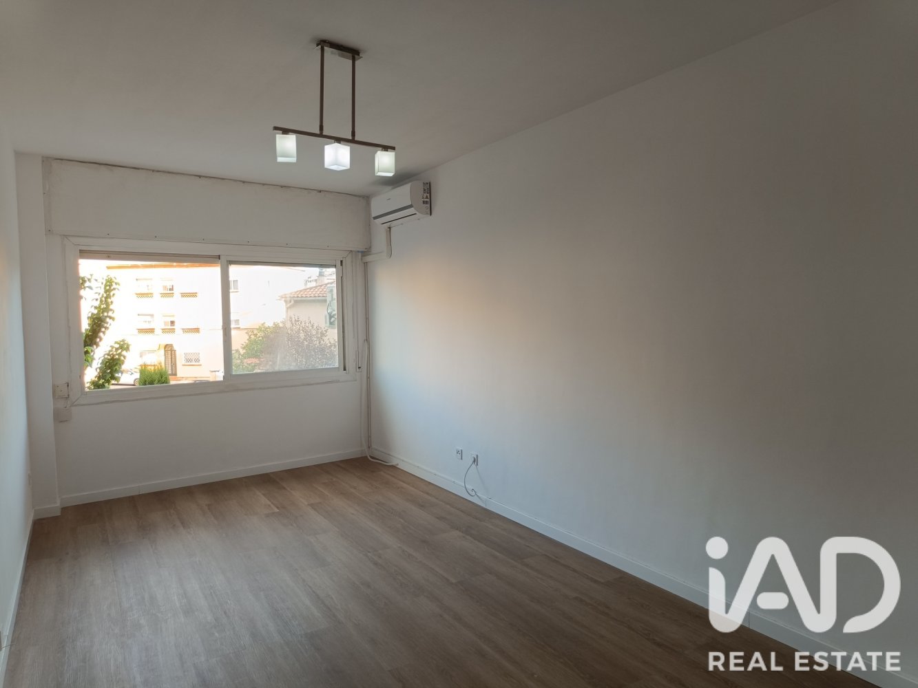 Apartment in Barcelona, Spain 3 bedrooms, 81 sq.m. No. 199623
