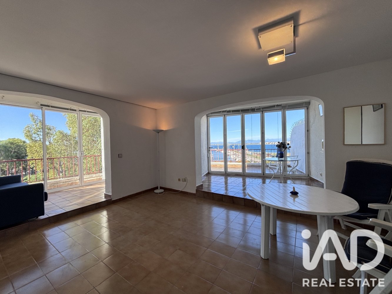 Apartment in Roses, Girona, Spain 2 bedrooms, 84 sq.m. No. 199578