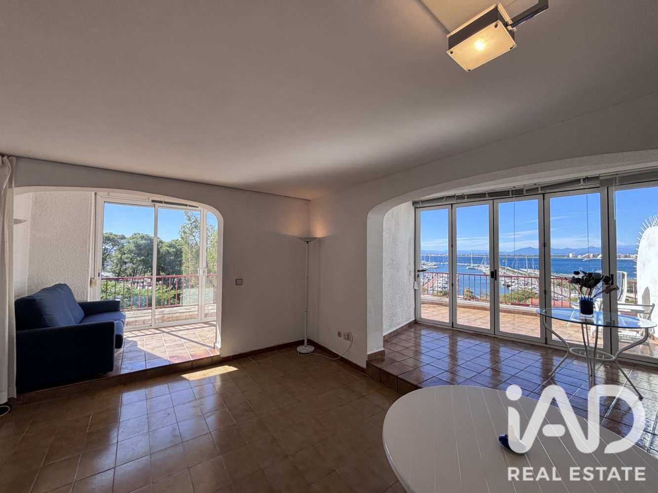 Apartment in Roses, Girona, Spain 2 bedrooms, 84 sq.m. No. 199578