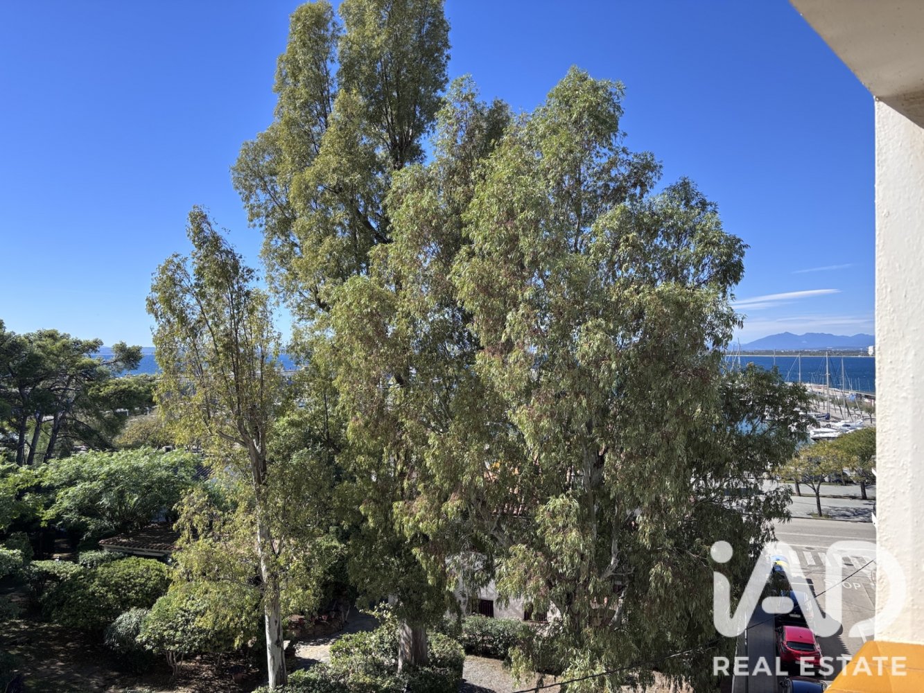 Apartment in Roses, Girona, Spain 2 bedrooms, 84 sq.m. No. 199578