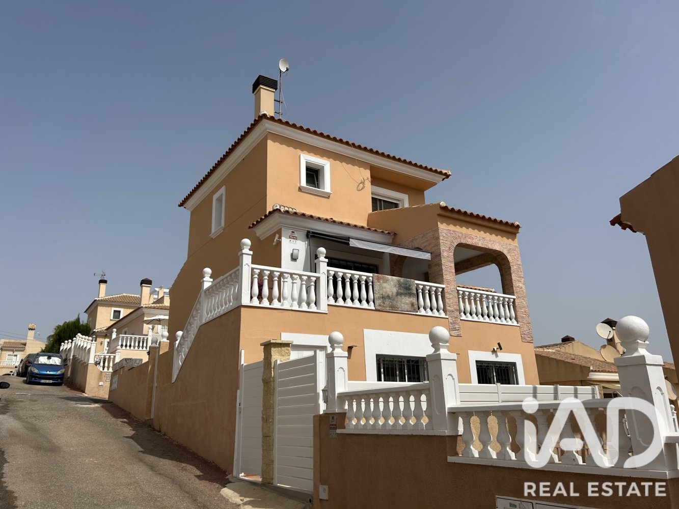 House in San Miguel de Salinas, Alicante, Spanien 4 Schlafzimmer, 208.15 m2 Nr. 197874