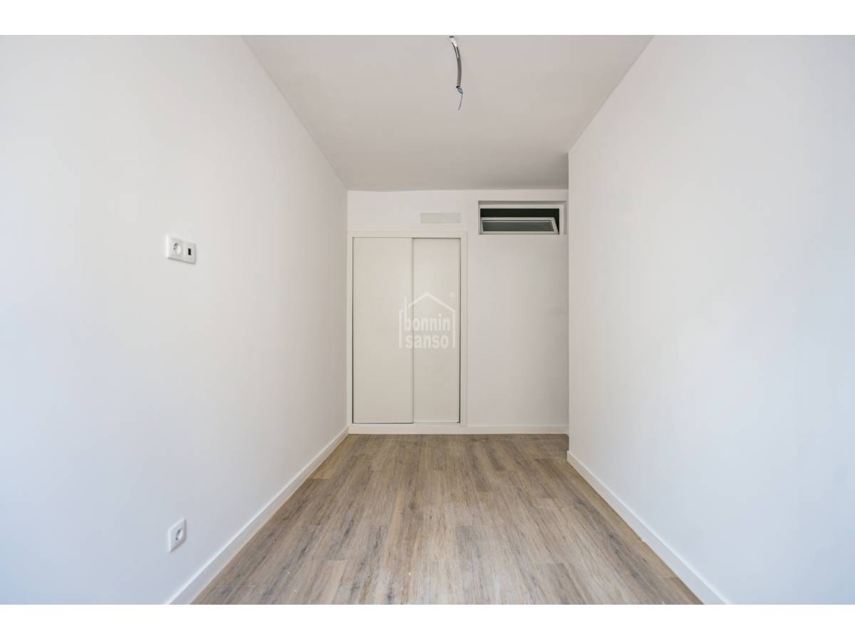 Apartment in Mahon, Menorca, Spain 3 bedrooms, 71 sq.m. No. 199031