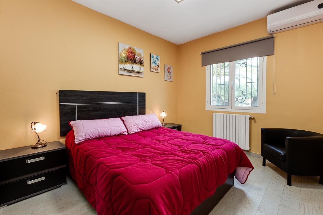 Villa in Torrevieja, Alicante, Spain 5 bedrooms, 558 sq.m. No. 199940