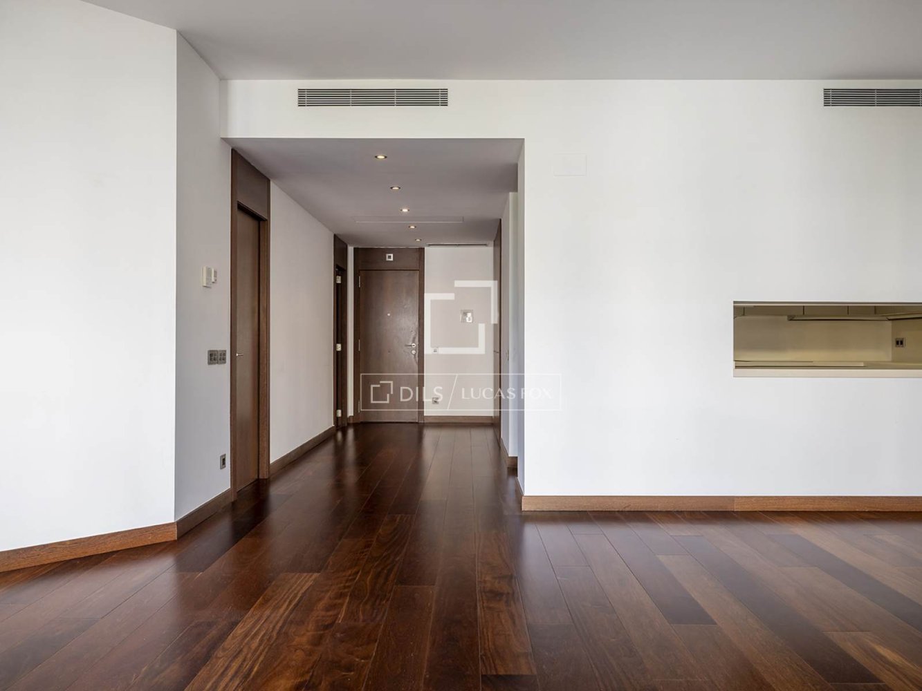 Apartamento en Barcelona, España 3 dormitorios, 169 m2 No. 198501