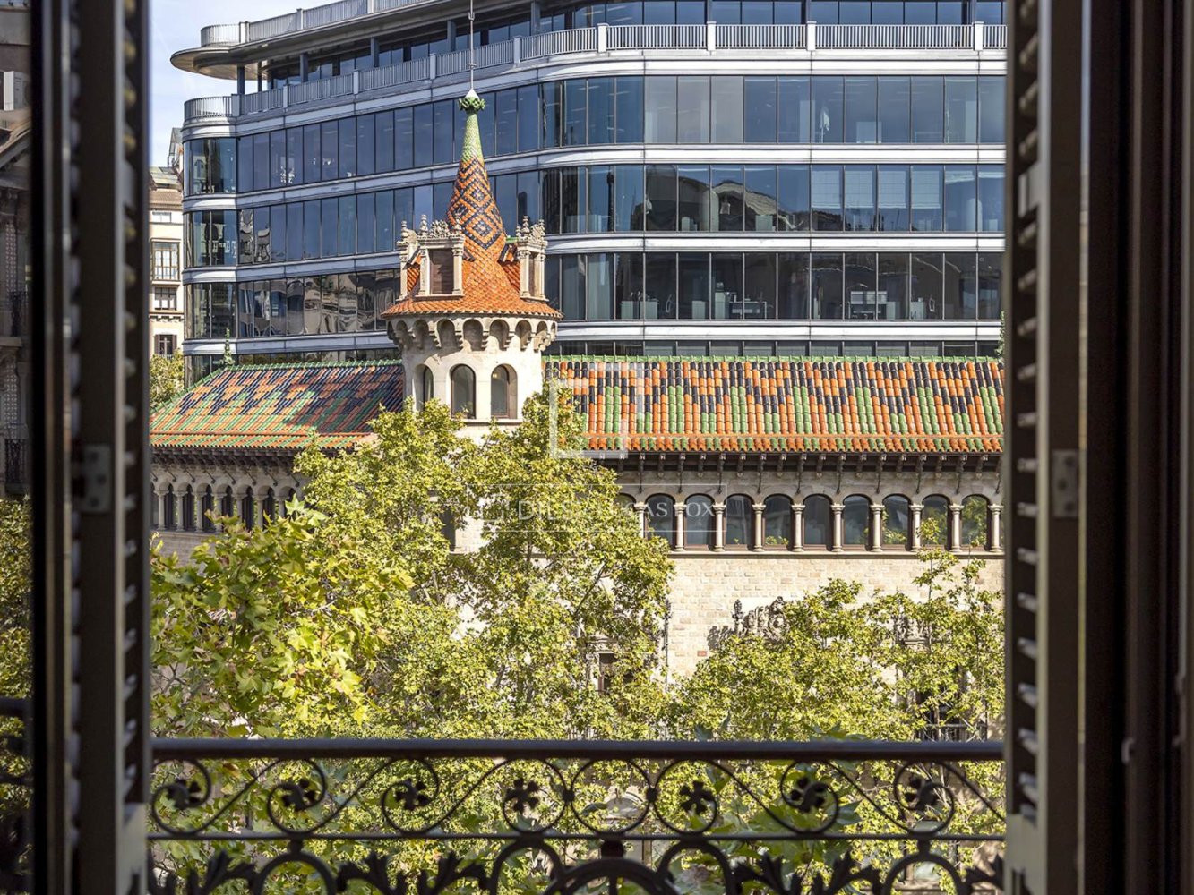 Apartamento en Barcelona, España 3 dormitorios, 169 m2 No. 198501