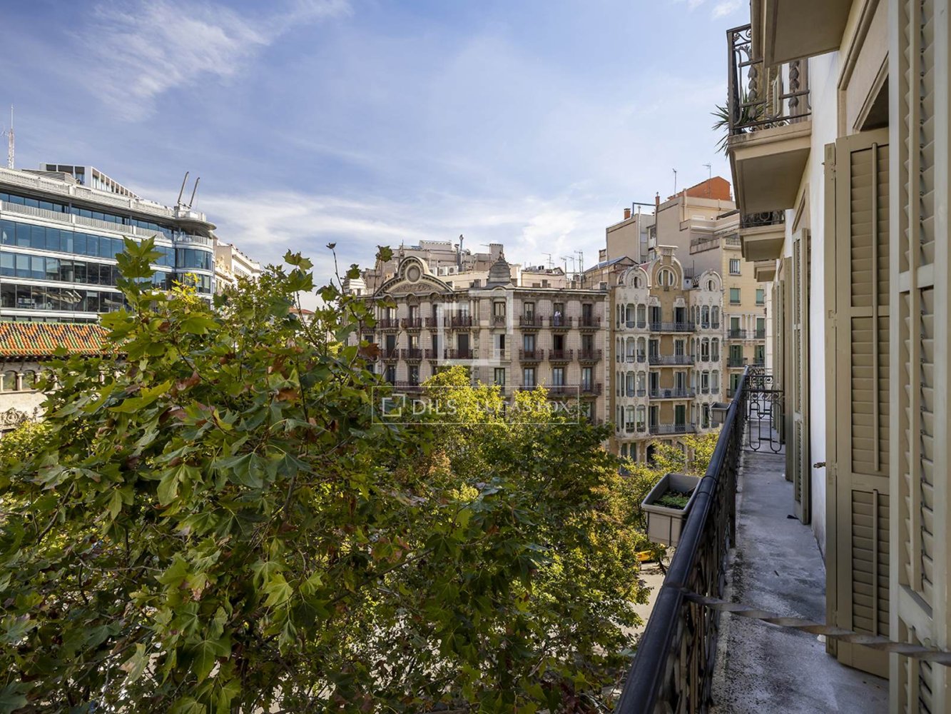 Apartamento en Barcelona, España 3 dormitorios, 169 m2 No. 198501