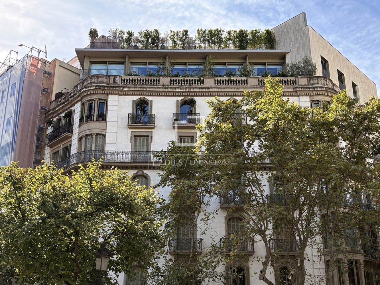Apartamento en Barcelona, España 3 dormitorios, 169 m2 No. 198501