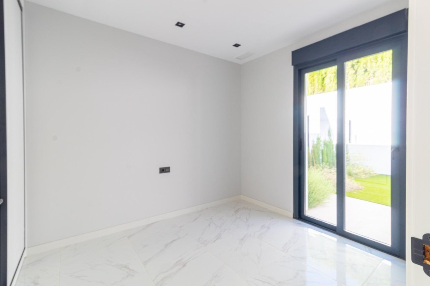 Appartamento a Orihuela, Alicante, Spagna 83 mq. N° 198144