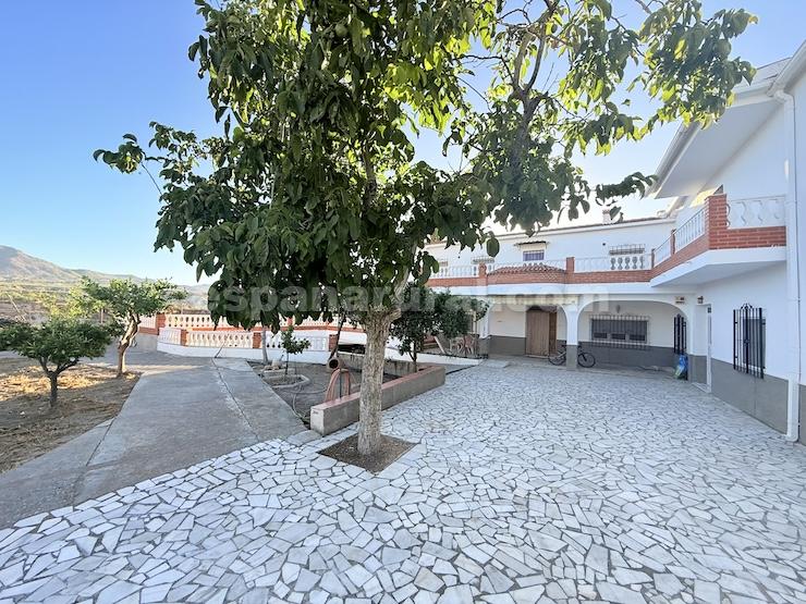 House in Cela, Almeria, Spain 8 bedrooms, 386 sq.m. No. 198174