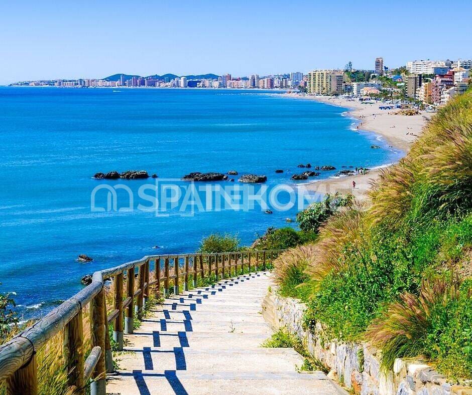 Apartment in Fuengirola, Malaga, Spain 3 bedrooms, 108 sq.m. No. 48626