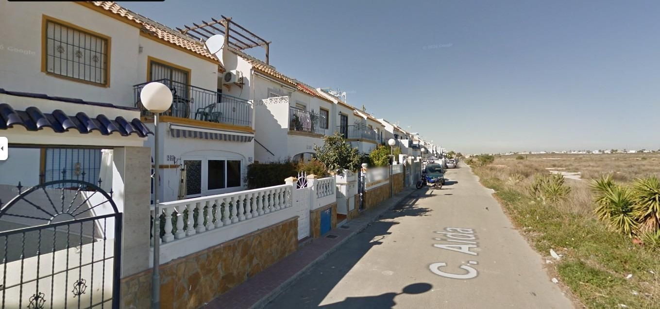 Bungalow a Torrevieja, Alicante, Spagna 55 mq. N° 198138