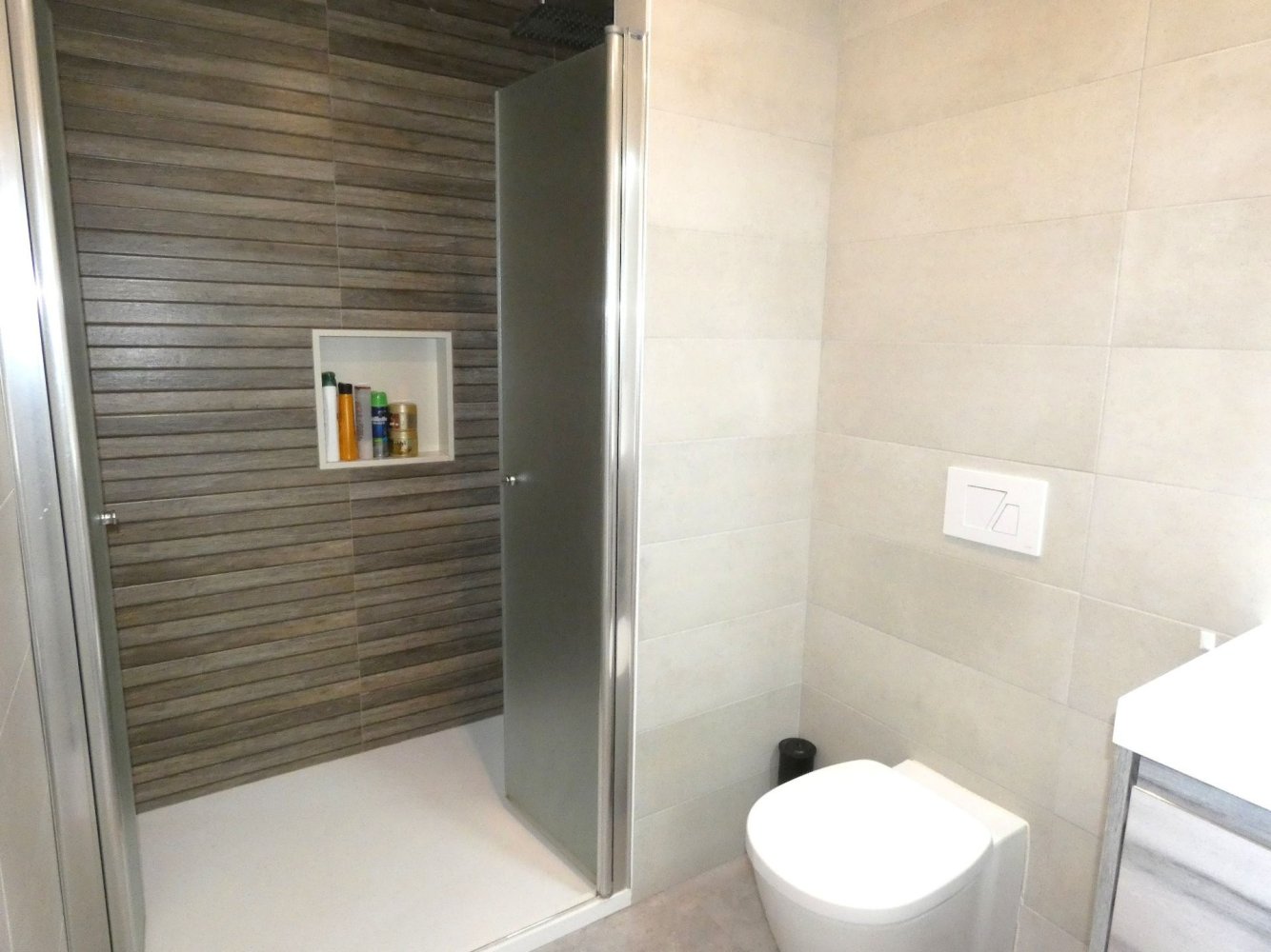 Apartment in Torrevieja, Alicante, Spain 3 bedrooms, 82 sq.m. No. 199341