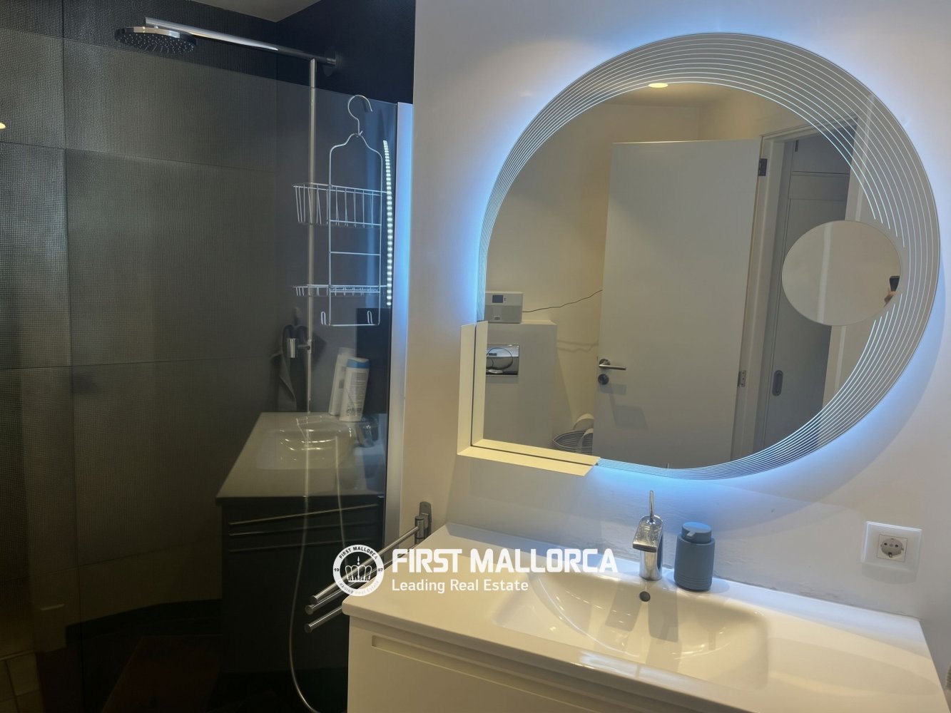 Apartment in Palma de Majorca, Mallorca, Spain 3 bedrooms, 130 sq.m. No. 198765