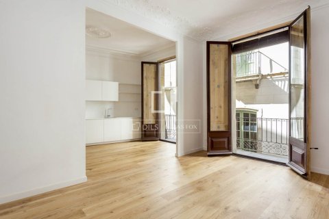 Apartment à Barcelona, Espagne 3 chambres, 125 m2 No. 199986