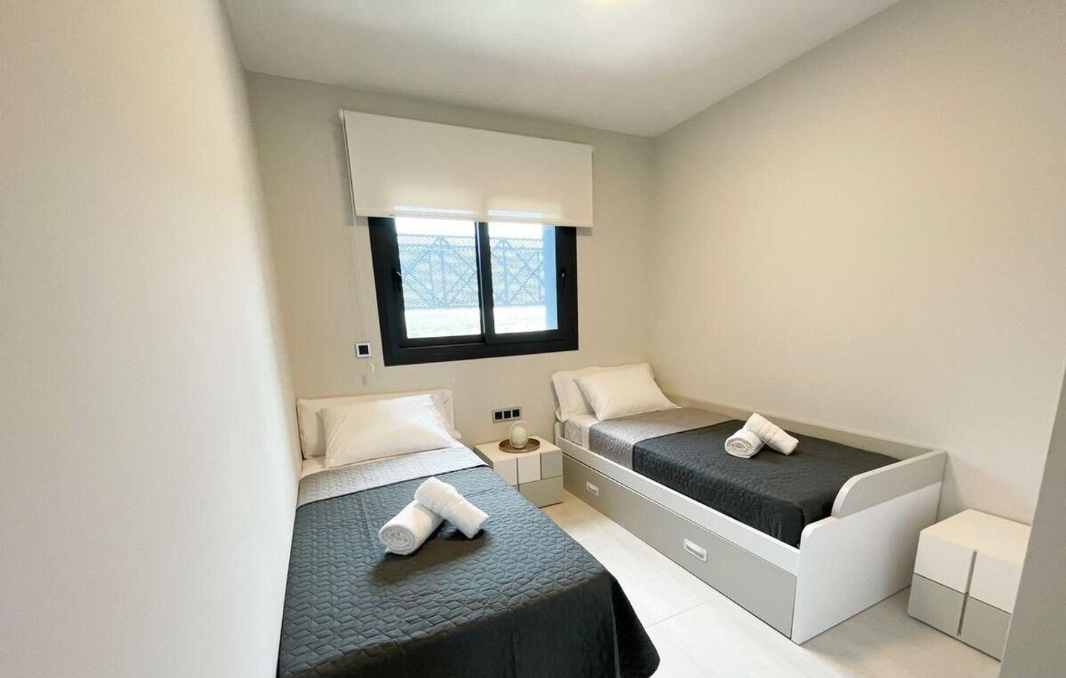 Apartamento en Benidorm, Alicante, España 2 dormitorios, 105 m2 No. 197964