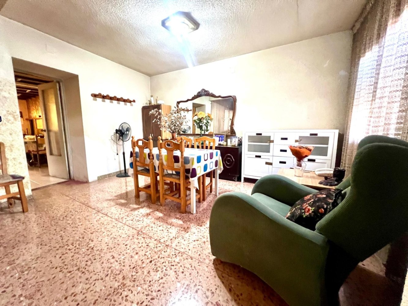Casa adosada en Pinoso, Alicante, España 6 dormitorios, 260 m2 No. 198938