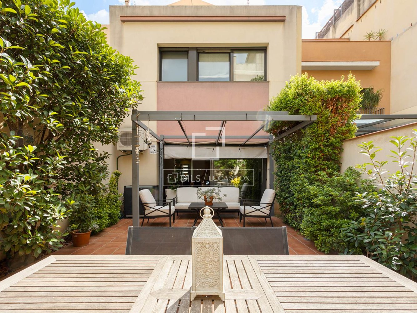 Villa a Barcelona, Spagna 4 camere da letto, 258 mq. N° 197617