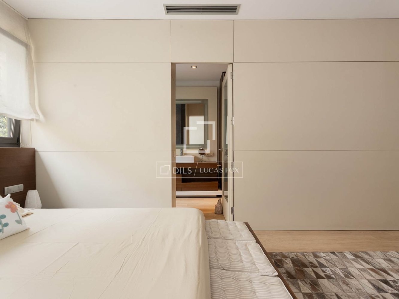 Villa a Barcelona, Spagna 4 camere da letto, 258 mq. N° 197617