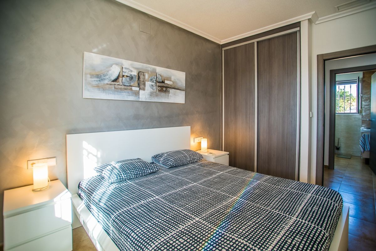 Villa a Catral, Alicante, Spagna 4 camere da letto, 146 mq. N° 197467