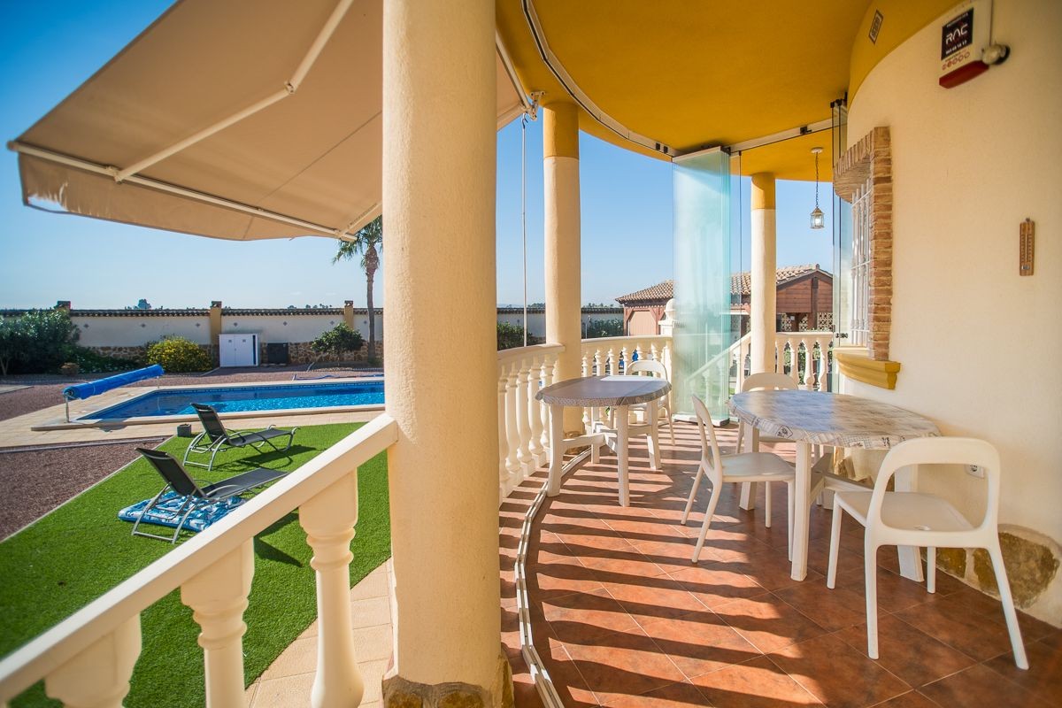 Villa a Catral, Alicante, Spagna 4 camere da letto, 146 mq. N° 197467