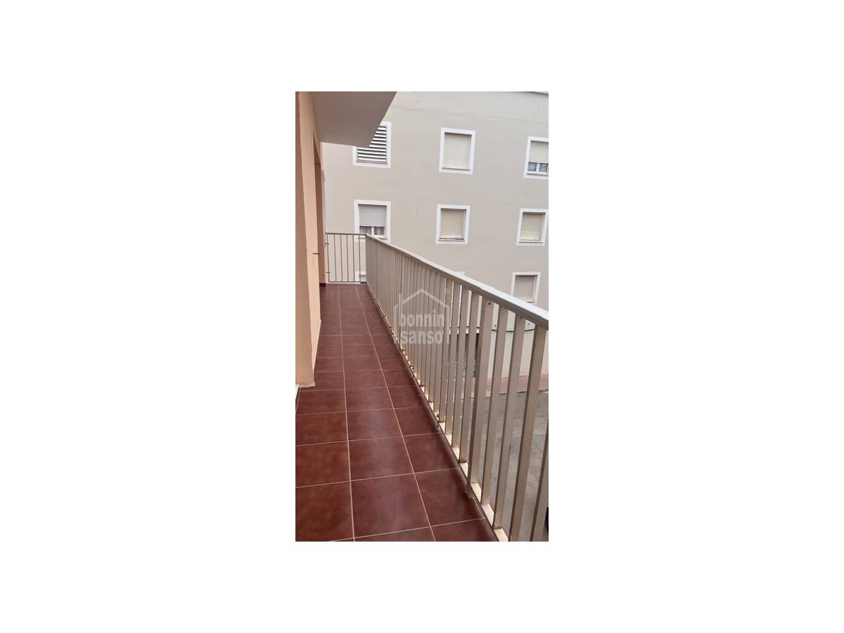 Lägenhet i Ciutadella De Menorca, Menorca, Spanien 3 sovrum, 141 kvm. Nr. 198389