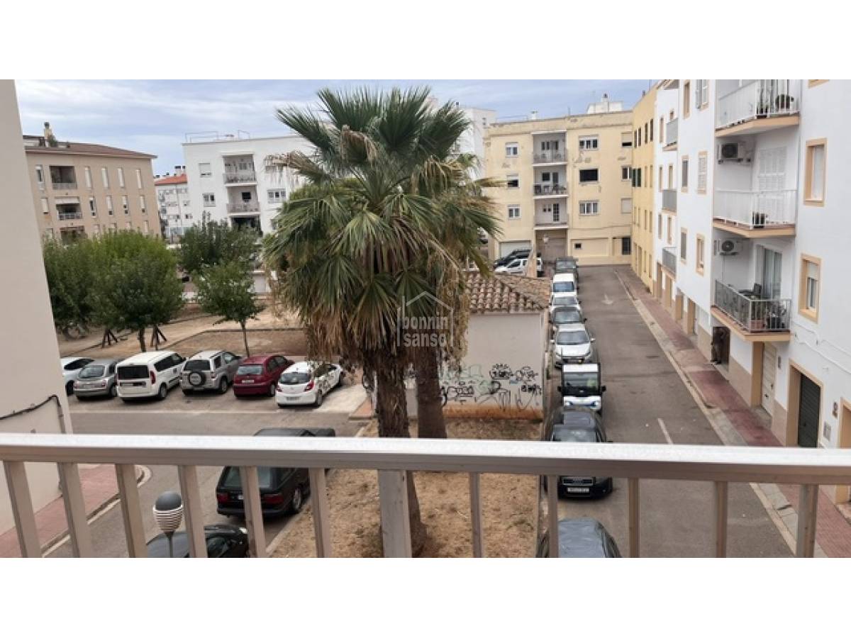 Lägenhet i Ciutadella De Menorca, Menorca, Spanien 3 sovrum, 141 kvm. Nr. 198389