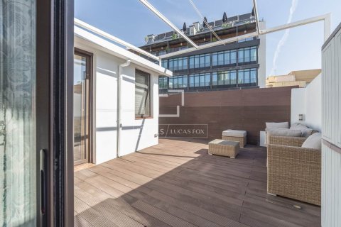 Attico a Barcelona, Spagna 2 camere da letto, 73 mq. N° 197600