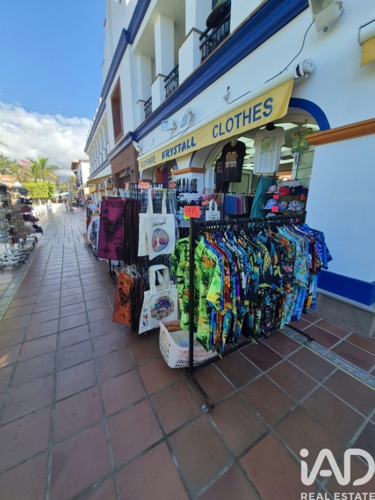 Commercial property in Adeje, Tenerife, Spain 73 sq.m. No. 199533