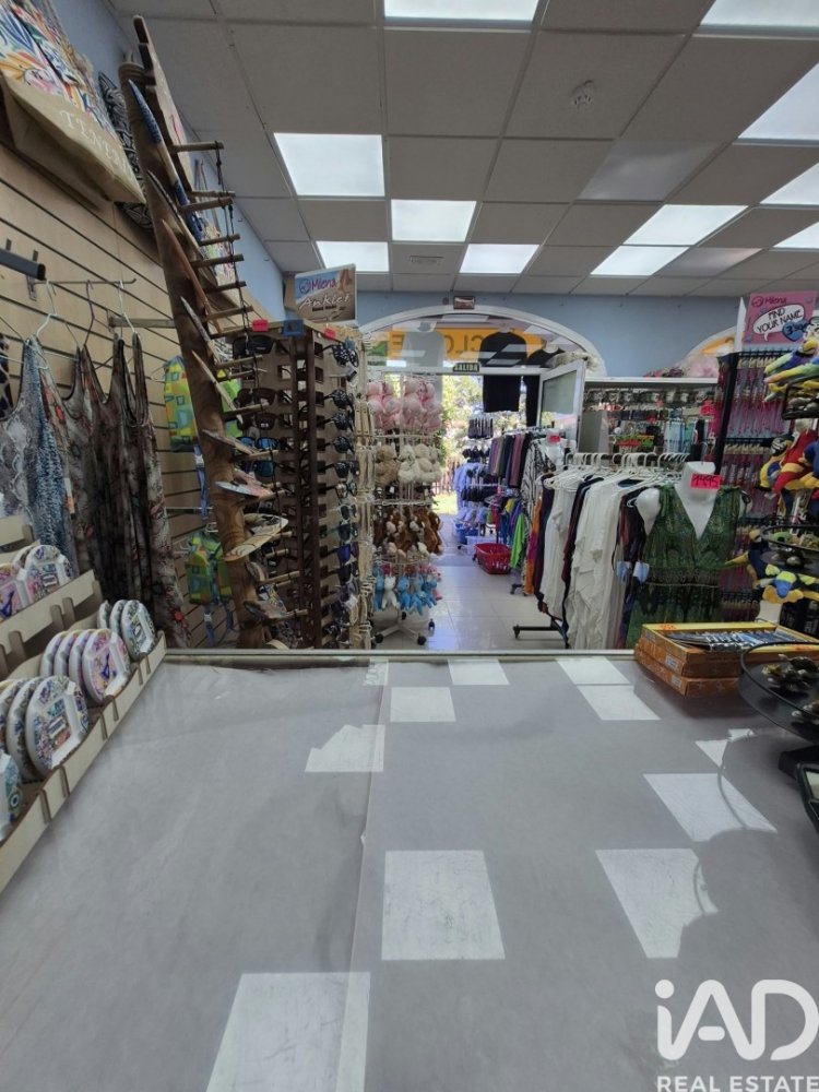 Commercial property in Adeje, Tenerife, Spain 73 sq.m. No. 199533