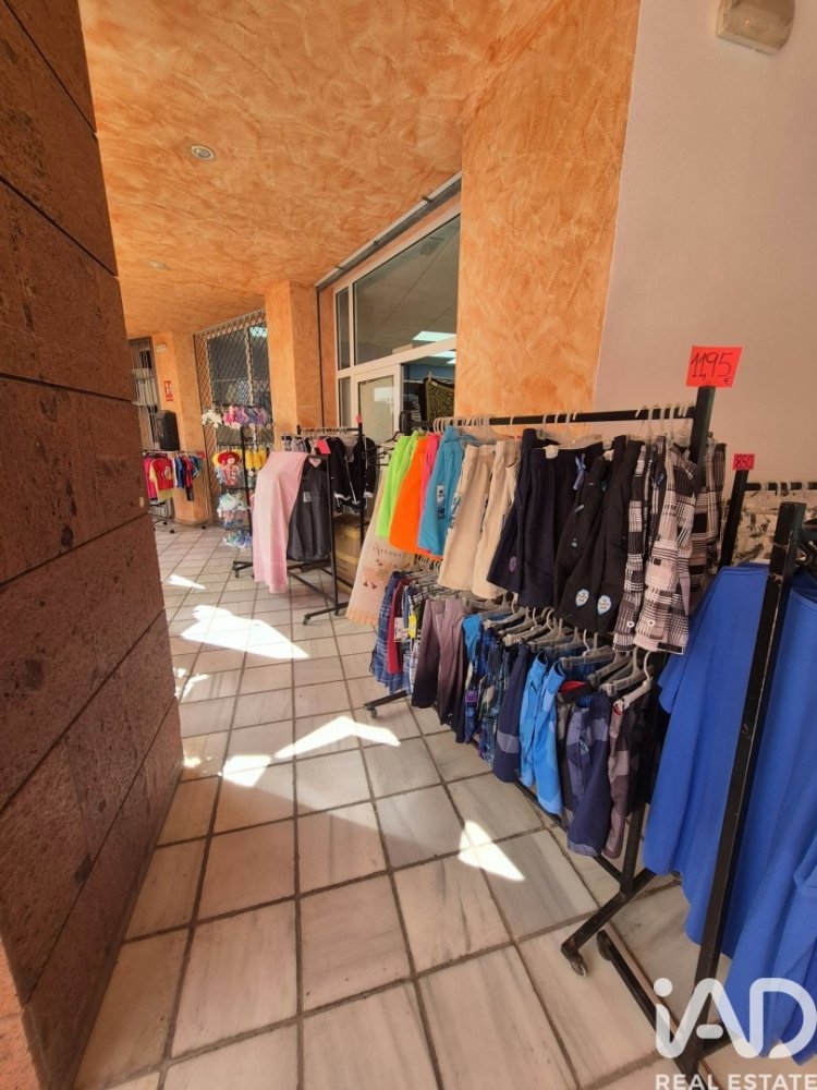 Commercial property in Adeje, Tenerife, Spain 73 sq.m. No. 199533