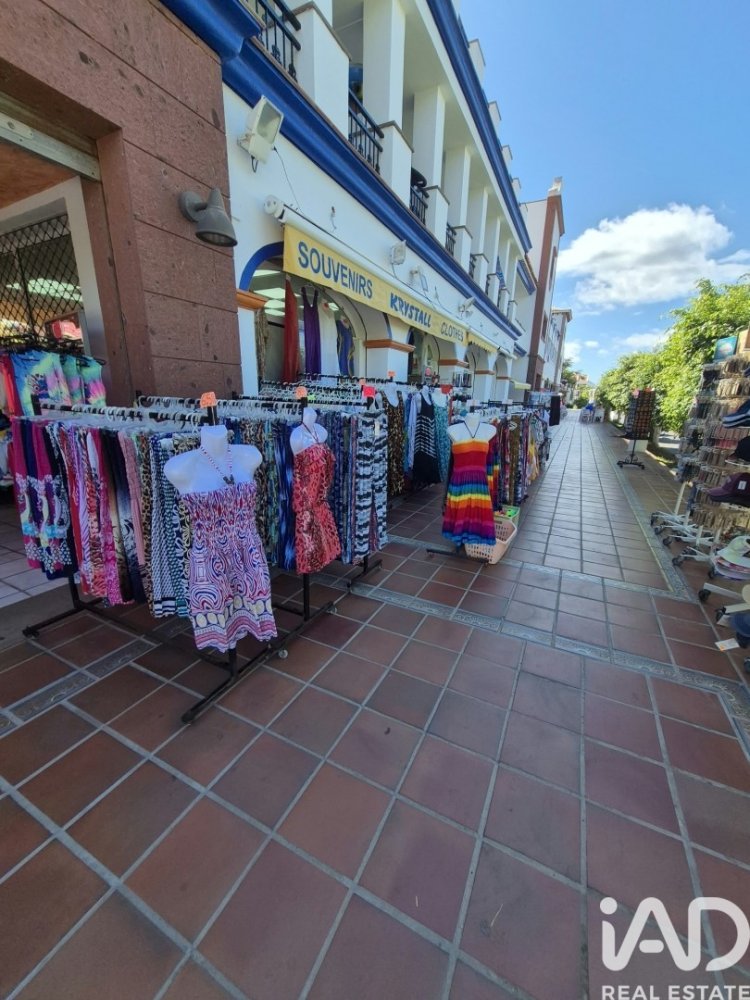 Commercial property in Adeje, Tenerife, Spain 73 sq.m. No. 199533