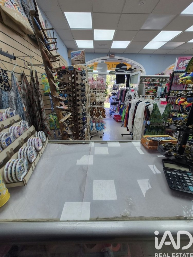 Commercial property in Adeje, Tenerife, Spain 73 sq.m. No. 199533