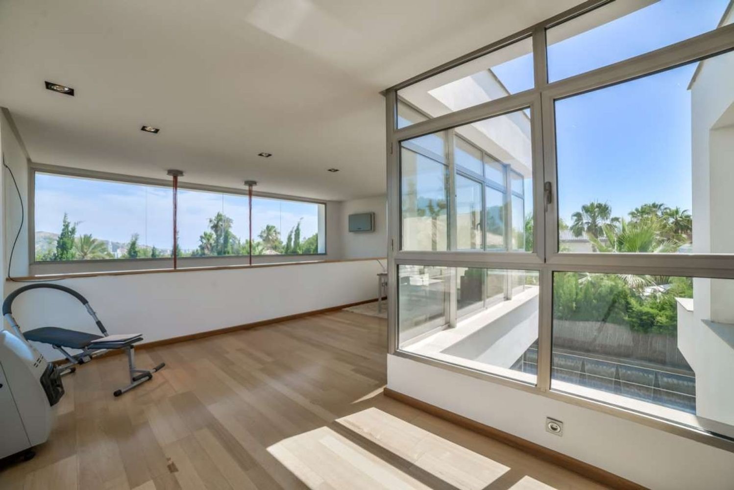 Villa en Benidorm, Alicante, España 6 dormitorios, 600 m2 No. 197076