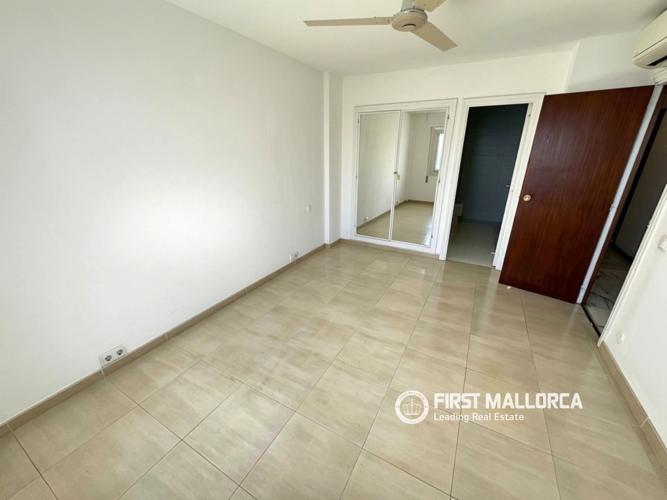 Apartment in Palma de Majorca, Mallorca, Spain 4 bedrooms, 143 sq.m. No. 197925