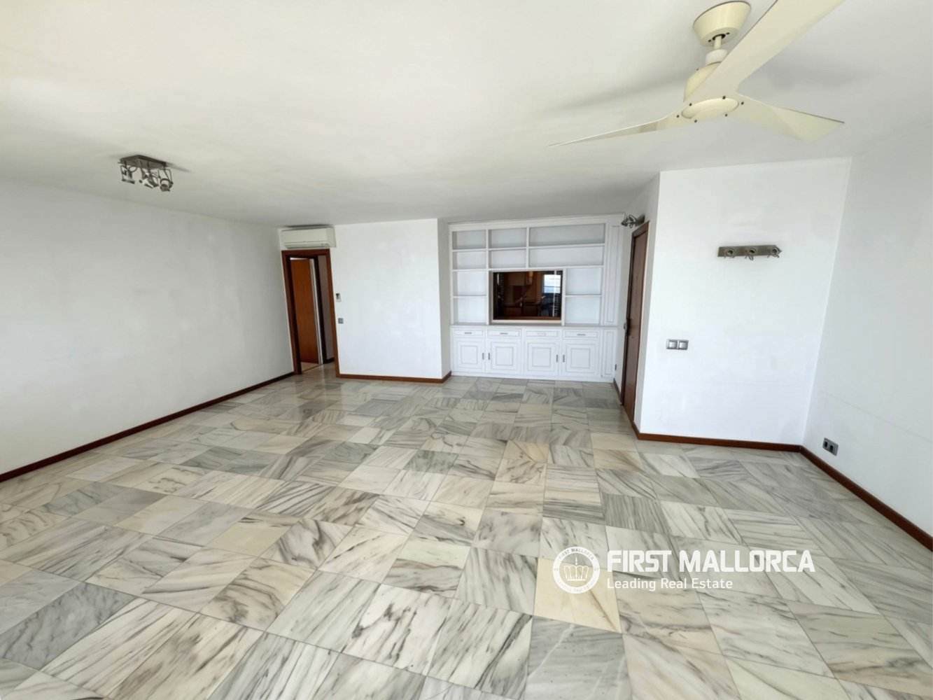 Apartment in Palma de Majorca, Mallorca, Spain 4 bedrooms, 143 sq.m. No. 197925