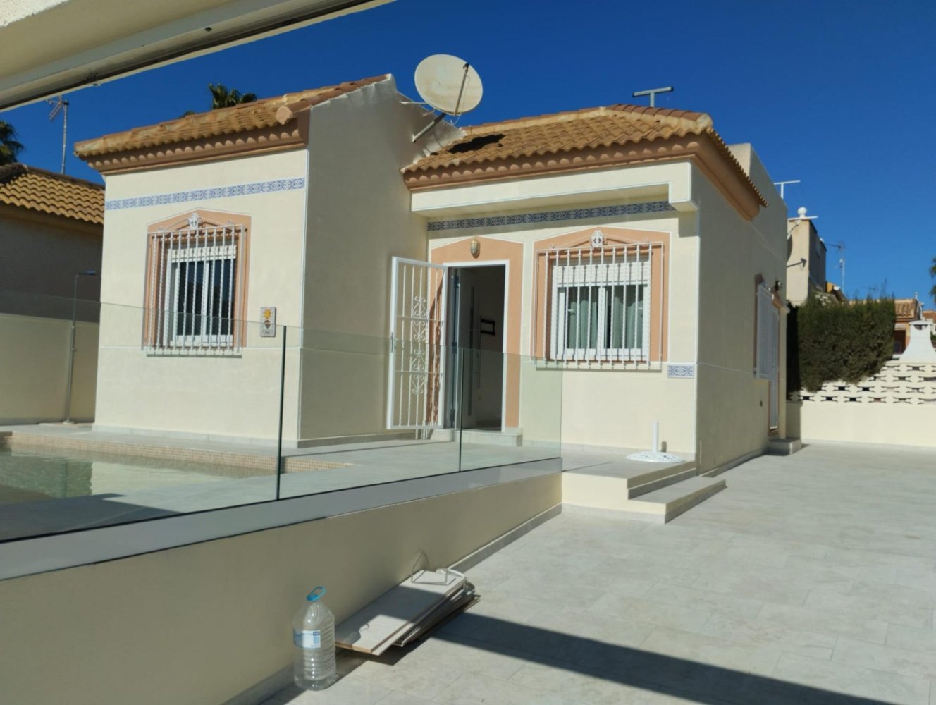Villa in Torrevieja, Alicante, Spain 2 bedrooms, 51 sq.m. No. 199116