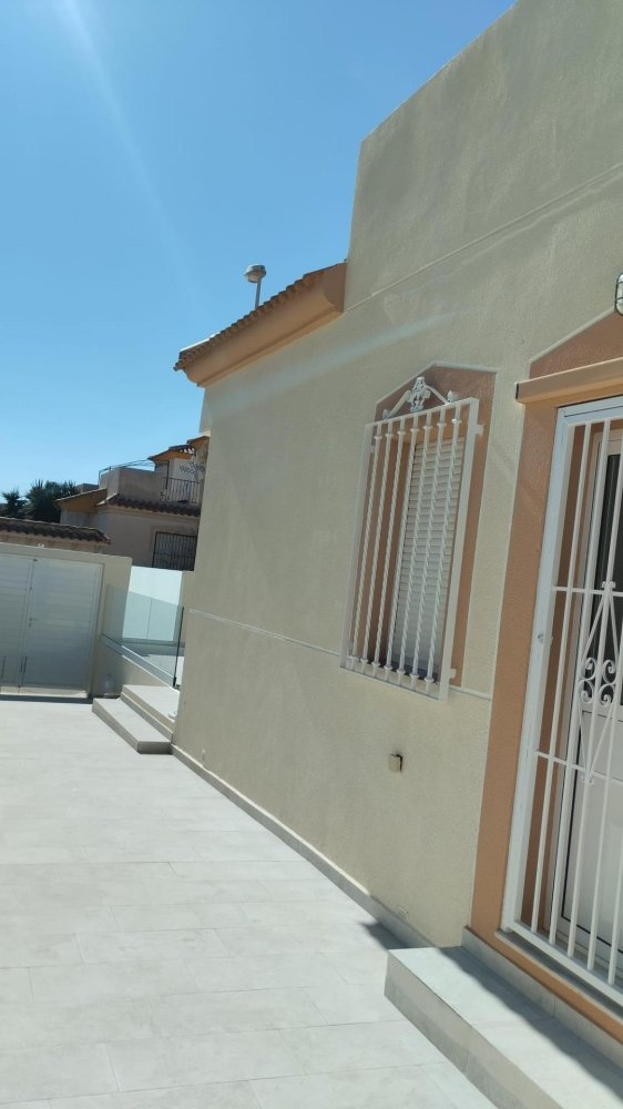 Villa in Torrevieja, Alicante, Spain 2 bedrooms, 51 sq.m. No. 199116