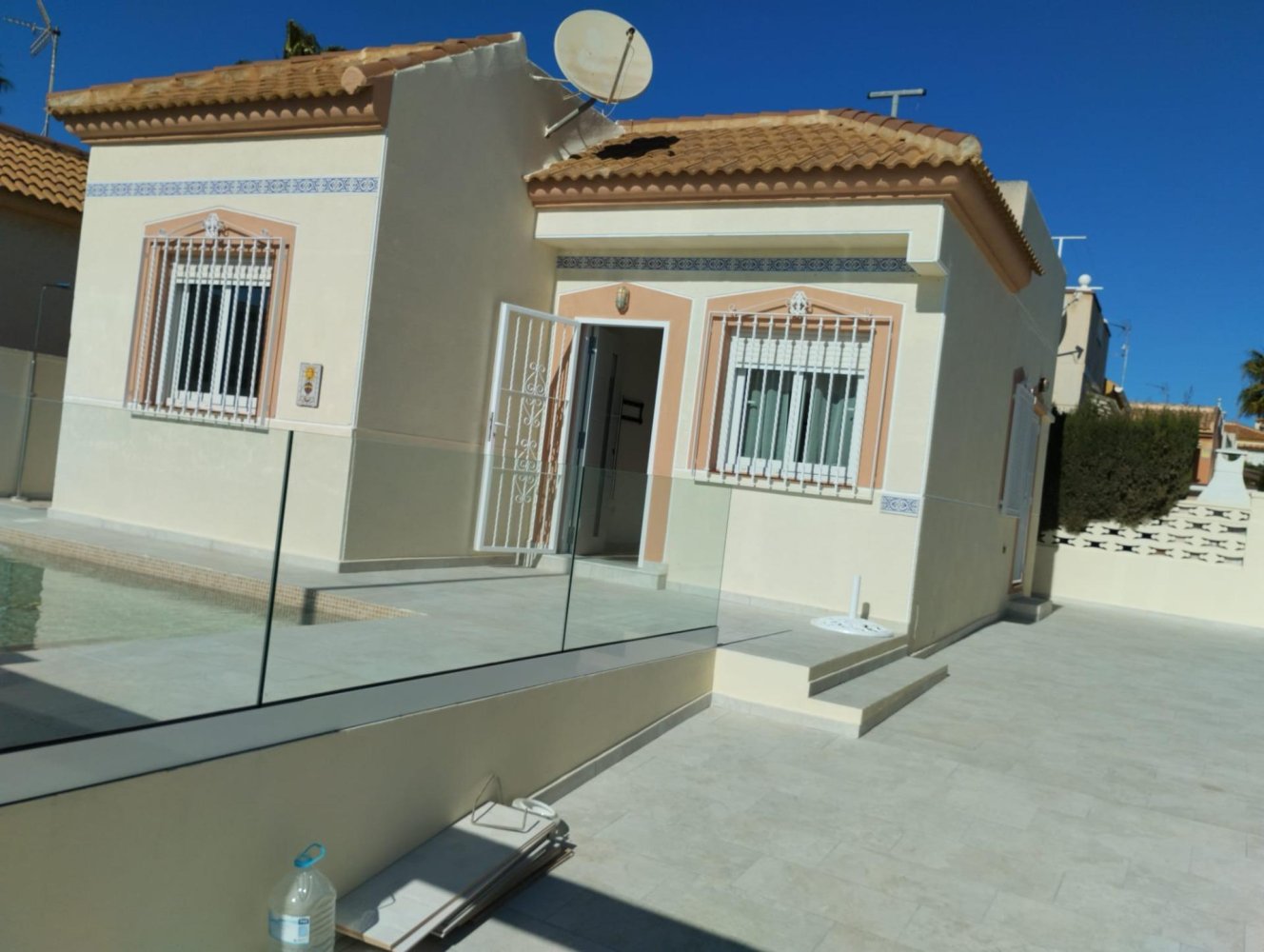 Villa in Torrevieja, Alicante, Spain 2 bedrooms, 51 sq.m. No. 199116