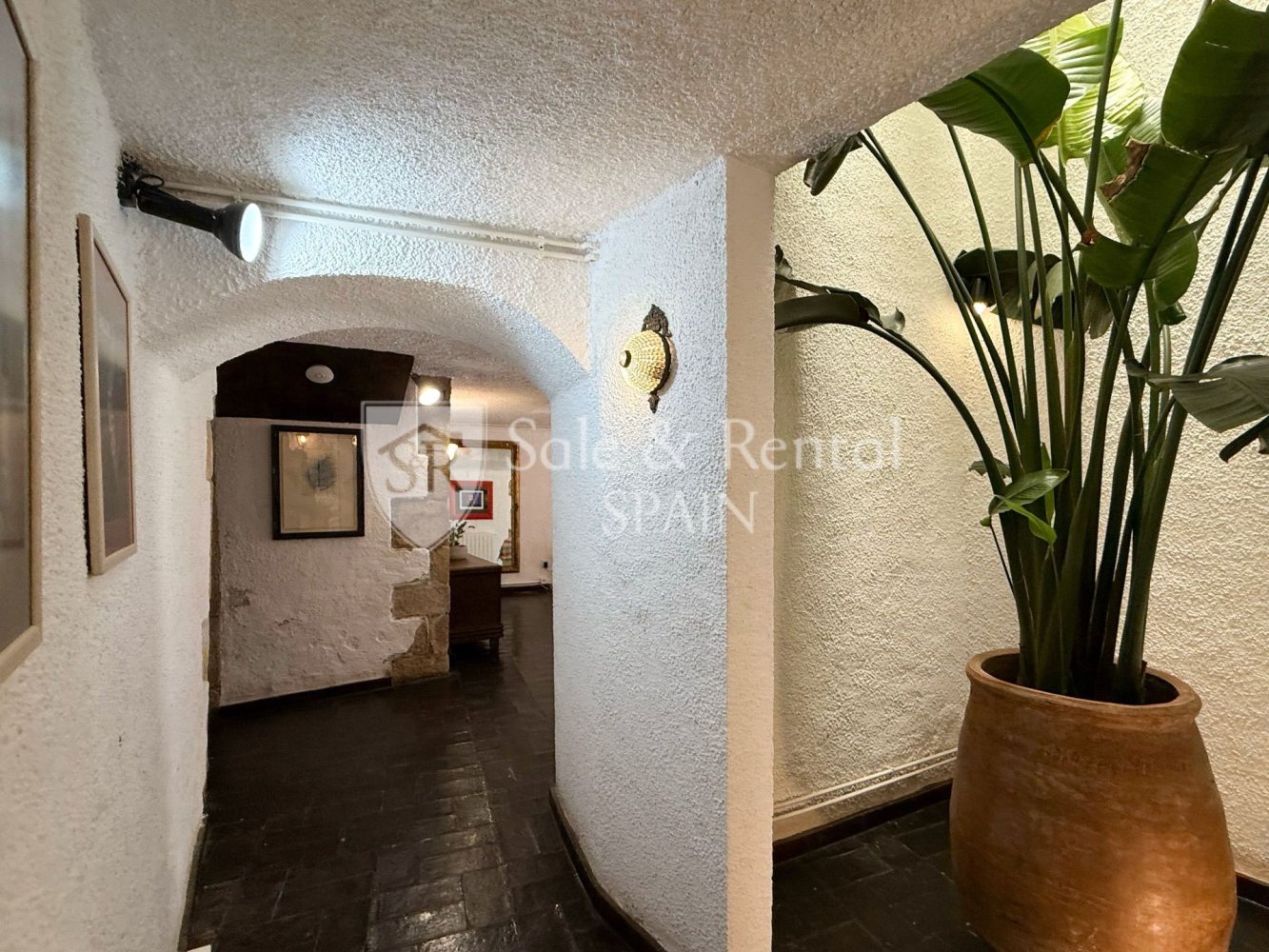 Māja Girona, Spānijā 7 istabas, 615 m2 Nr. 166447