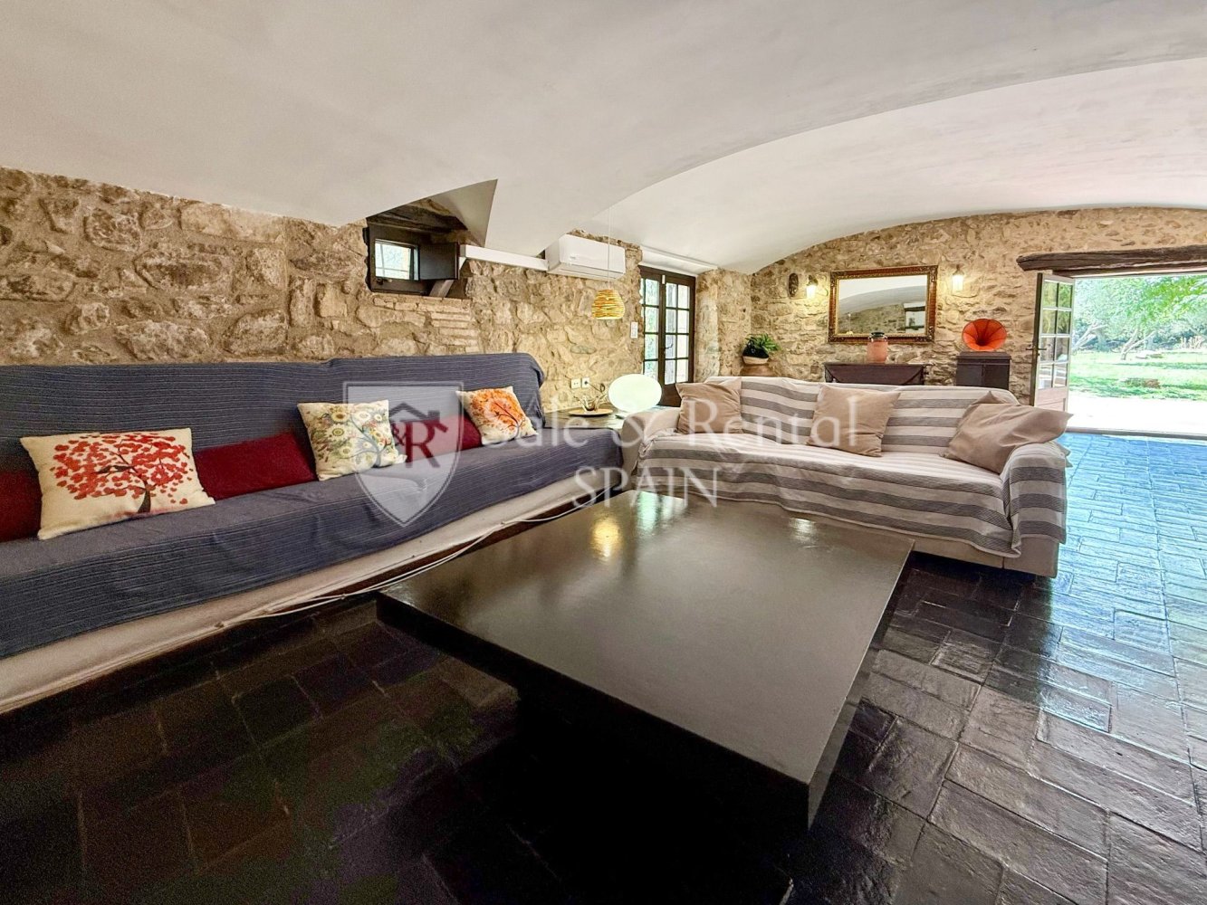 Māja Girona, Spānijā 7 istabas, 615 m2 Nr. 166447