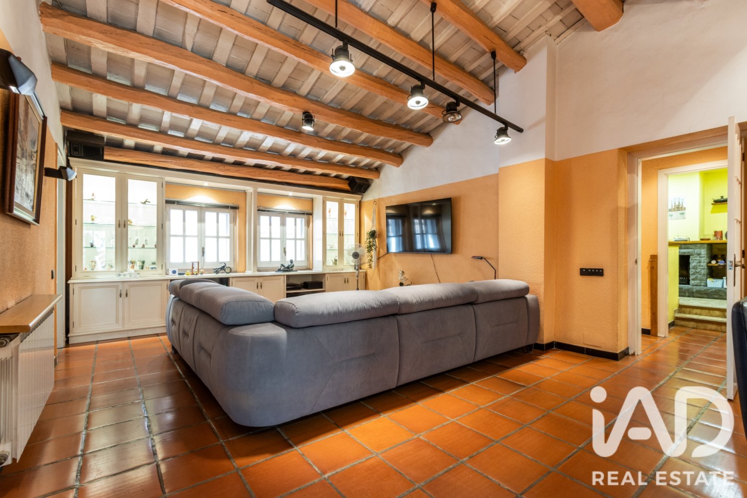 Rindu māja Parets del Vallès, Barcelona, Spānijā 6 istabas, 402 m2 Nr. 197717