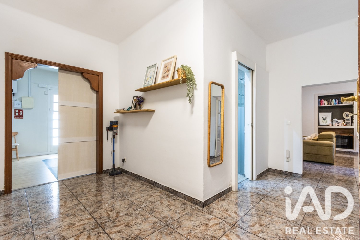 Rindu māja Parets del Vallès, Barcelona, Spānijā 6 istabas, 402 m2 Nr. 197717