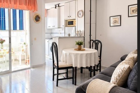 Apartment à Torrevieja, Alicante, Espagne 1 chambre, 49 m2 No. 199001