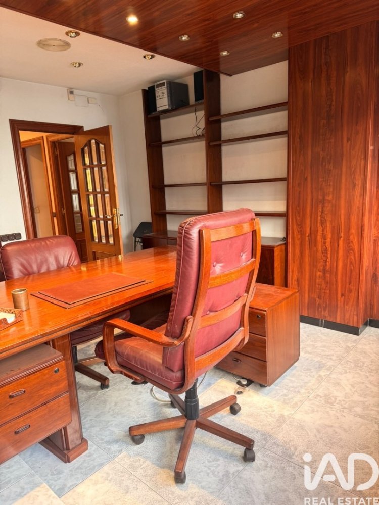 Commercial property in Leon, Spain 71 sq.m. No. 199512