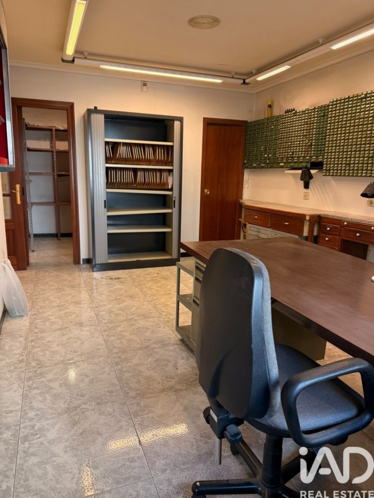 Commercial property in Leon, Spain 71 sq.m. No. 199512