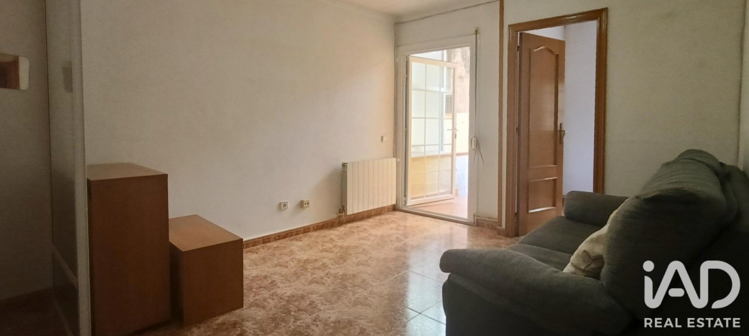Apartment in Mataro, Barcelona, Spain 3 bedrooms, 65 sq.m. No. 187586