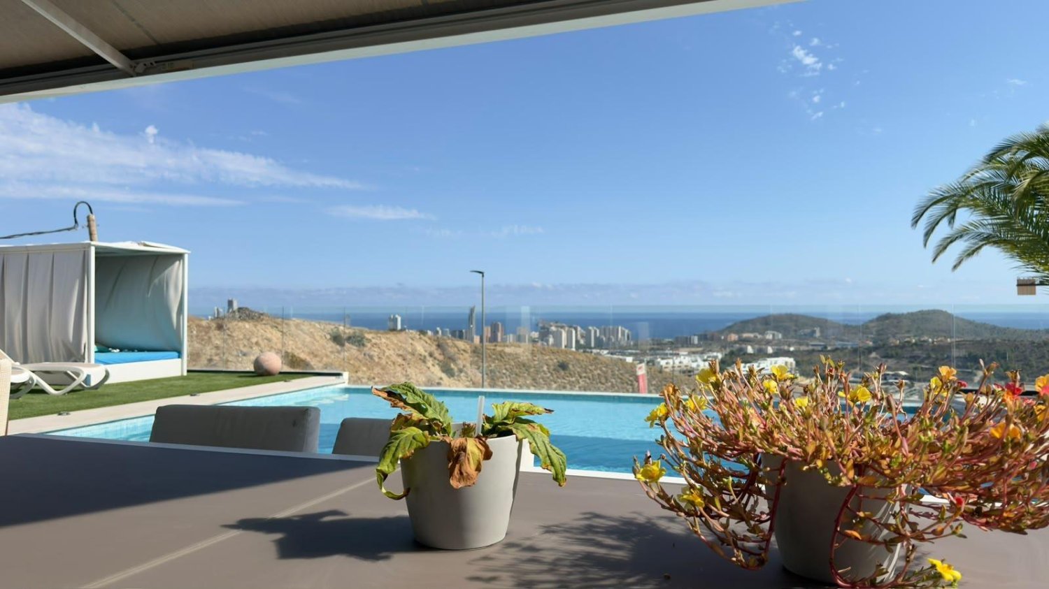Villa in Finestrat, Alicante, Spain 324 sq.m. No. 199013