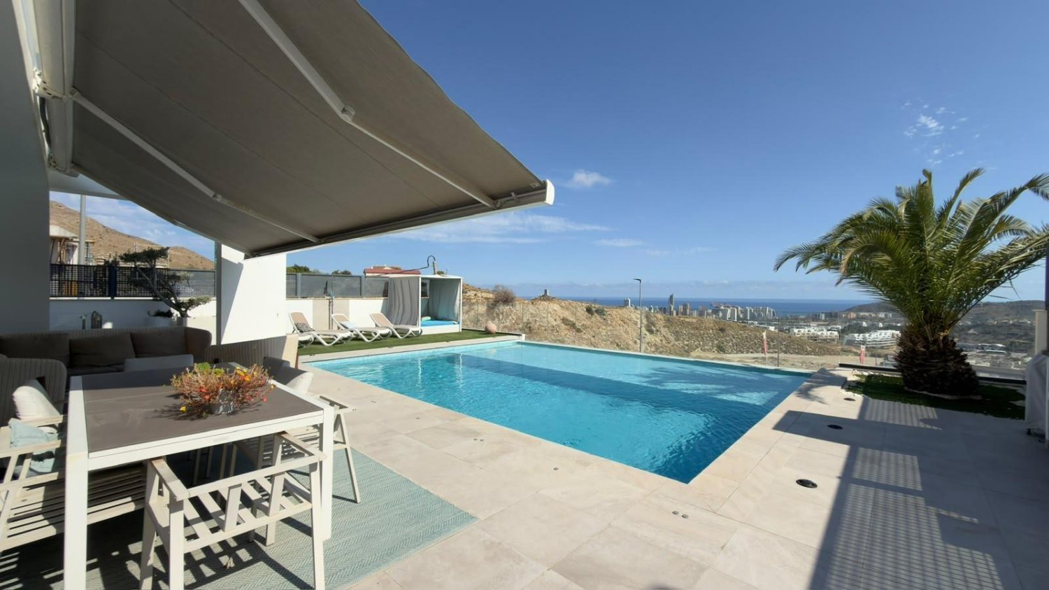 Villa in Finestrat, Alicante, Spain 324 sq.m. No. 199013