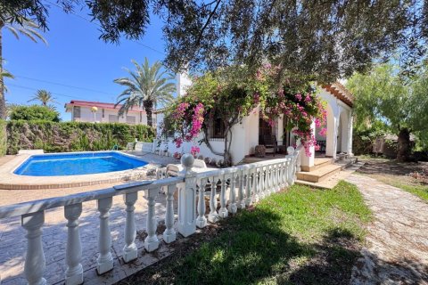 Huvila Alicante, Espanja 4 makuuhuonetta, 133 m2 No. 189615