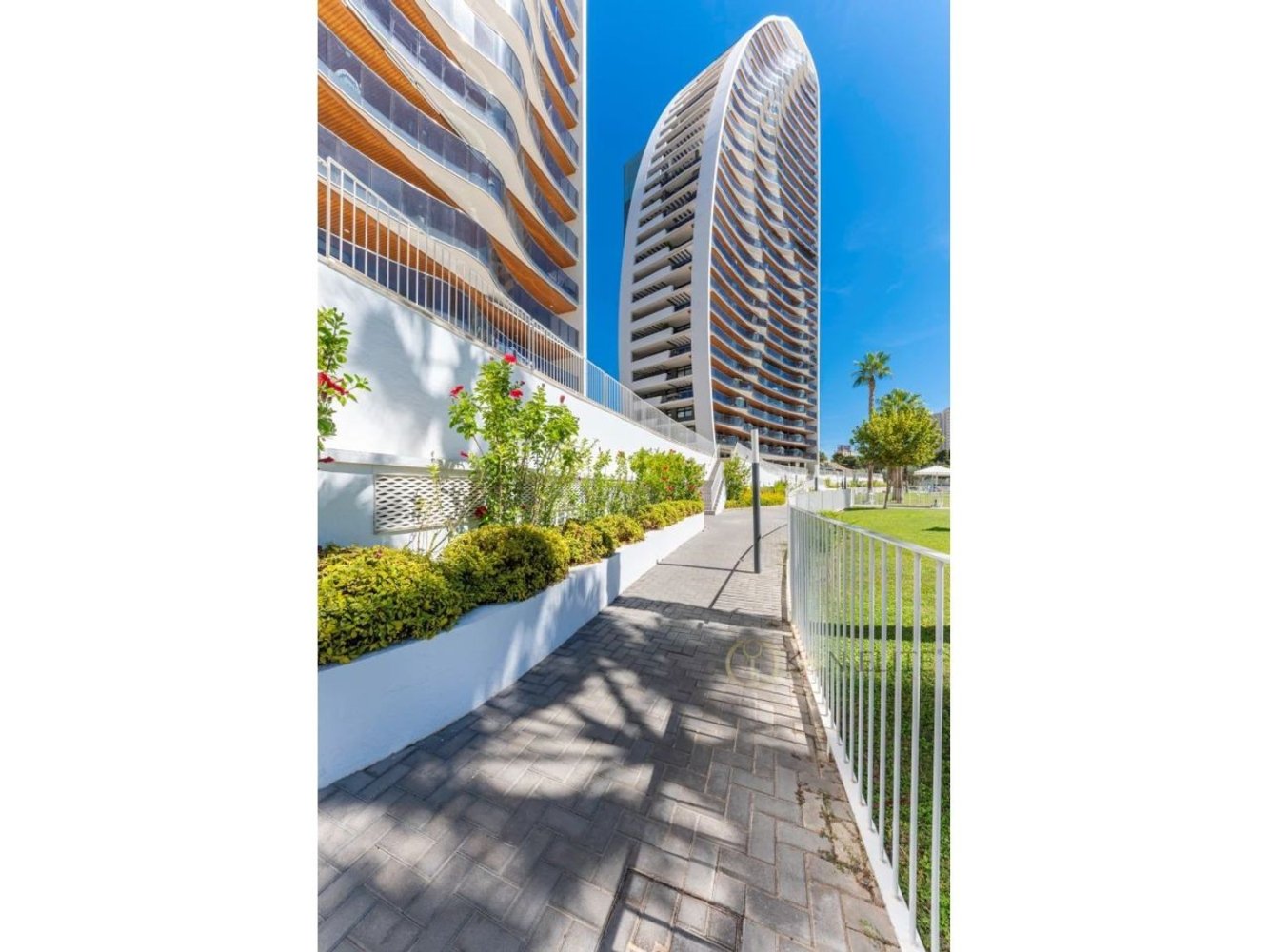 Apartament w Benidorm, Alicante, Hiszpania 2 sypialnie, 100 mkw. nr 197959